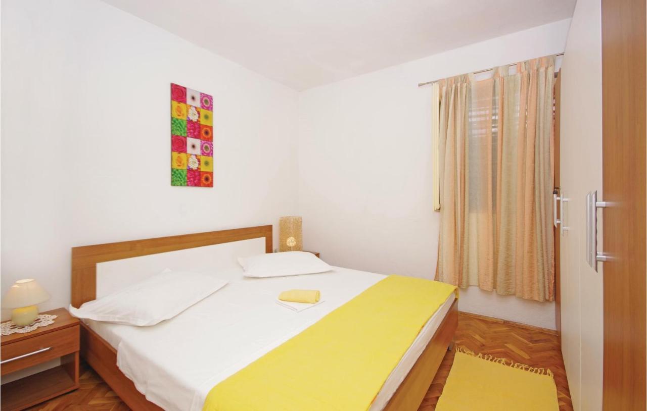 Cozy Apartment In Makarska With Kitchen Zewnętrze zdjęcie